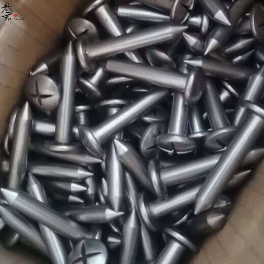 Yonghuan en acier inoxydable galvanisé ongles ongles Arpentage ongles Ciment Steel Nail Settlement Cross Nails Settlement Settlement 12200mm10 Galvanisé