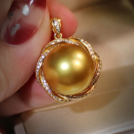 An Xuan South Sea Pearl Pendant Zhencai Seawater Rich Gold Necklace Mother-of-pearl True Round Silver Lock Turning Streamer Chain 14-14mm