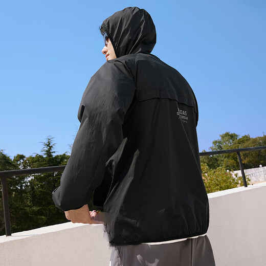 阿迪达斯 （adidas）外套男装2025夏季新款运动服拒水防泼休闲服连帽凉感皮肤衣夹克 KA9300黑色 S