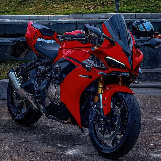 Second-hand new Qianjiang QJ racing 600 four-cylinder water-cooled heavy motorcycle large-row sports car party racing spring breeze 675SR motorcycle gray