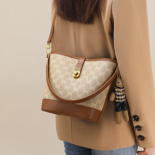 CALVIAKRIM2025 new four-season bucket bag crossbody bag bags high-end feel hand-held shoulder work commuting lightweight women's bag brown