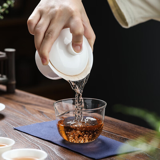 MULTIPOTENT Kung Fu Tea Set Mutton Fat Jade Porcelain Self-filtering Cover Bowl Tea Cup Travel Tea Set Gift Box New Year Gift