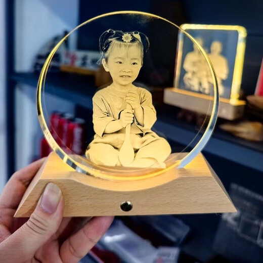 高端创意礼品定制水晶玻璃内雕画照片节日礼物纪念品情侣家居摆件 方型款+礼盒+底座+充电线 可定制 方型款15×15厘米圆形14×14厘米