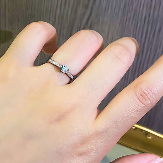 18pt950 Moissanite Diamond Ring Women's Fashion Classic Six Claw Straight Arm 30 Points Diamond Ring Request for Engagement Ring 2g 30 Points No. 19