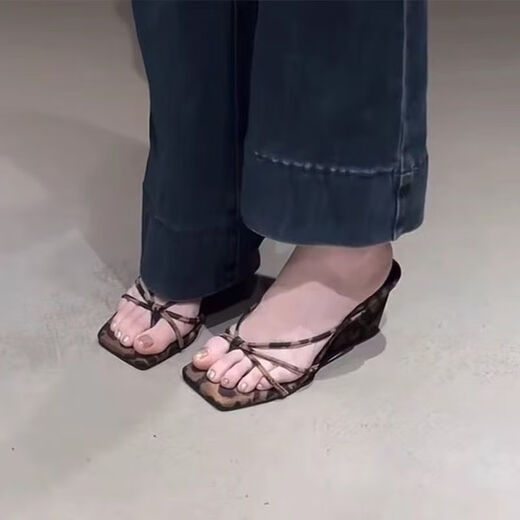 Zhenxi French leopard print heel sandals wear new summer thin-band shoes clip-on French heeled slippers sandals Leopard print 6cm 38