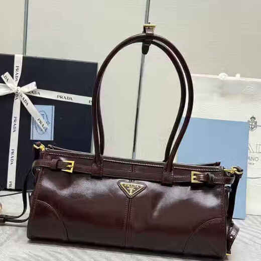 2025 Neue modische und vielseitige Pendlertasche Toilettenbag 30 16