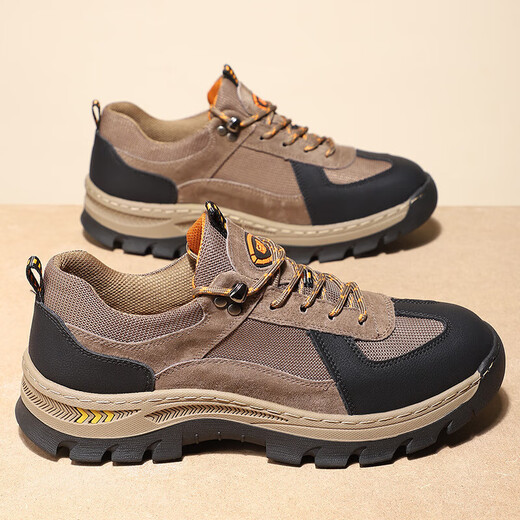 Chaussures pour hommes en cuir authentique Spring Nouvelle randonnée extérieure Chaussures de randonnée respirante Chaussures de papa décontractées pour hommes confortables Chaussures de sport B9880 Brown foncé 42