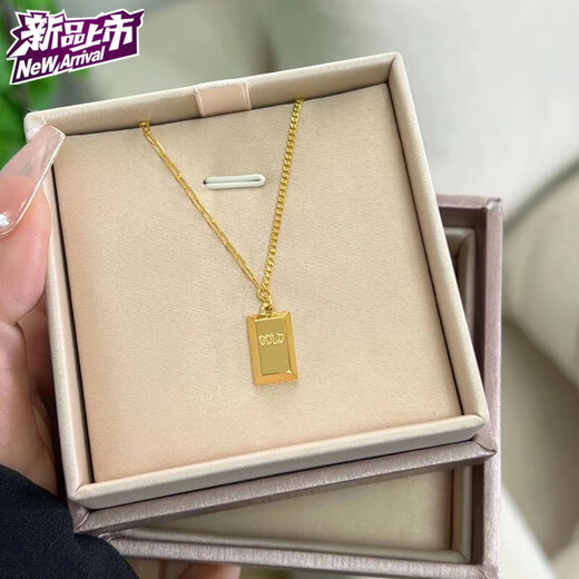 Chow Tai Fook Chinese Valentine's Day gift to get rich small gold bar necklace for women 2024 new style 18K gold small gold brick gold nugget titanium steel does not fade to get rich small gold bar_hot recommendation engraved on the back to get rich
