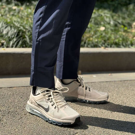 Nike (Nike) белые кроссовки Air Max 2013 M Белая черная мужская обувь воздушная подушка серебряная женская обувь HF4884-100 HF4884-100 42