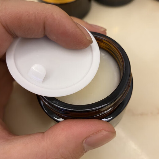 Wenwan Oil Wenwan Maintenance Oil Camel Oil Ivory Bone Horn Beef Bracelet Gourd Polygonatum Polygonatum Walnut Plate Coloring Paste Maintenance Cream Glass Bottle 45g