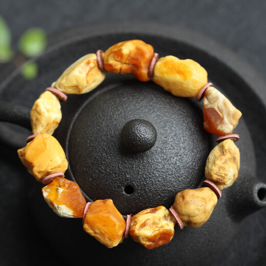 
Pangdonglai quality beeswax original stone bracelet on stone Qinglingtianlan amber beeswax original stone handkerchief multi-color red flower wax S1278 (men's style)