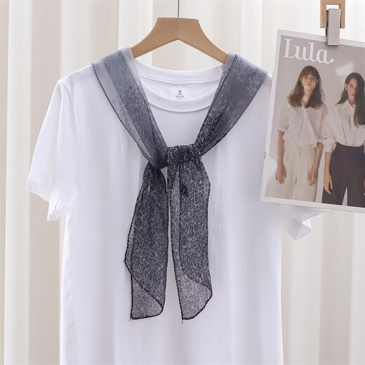 Écharpe longue en soie imprimée en mousseline de soie imprimée fraîche et sucrée Nouveau style pour le printemps et l'été pour femmes Smatel Scarf à la mode.