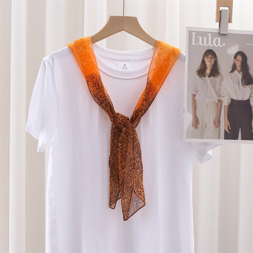 Écharpe longue en soie imprimée en mousseline de soie imprimée fraîche et sucrée Nouveau style pour le printemps et l'été pour femmes Smatel Scarf à la mode.
