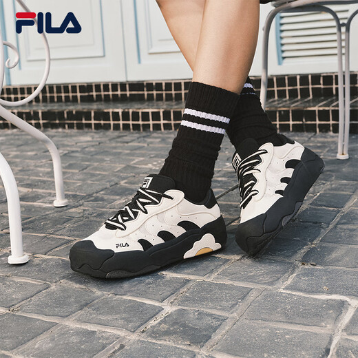 Fila Yang Mi mismo zapatos de paquete de huevo Fila Women's Shoes 2025 Summer New Board Zapatos zapatos casuales de zapatillas de soldadura gruesa Leche White/Black-GB 37.5