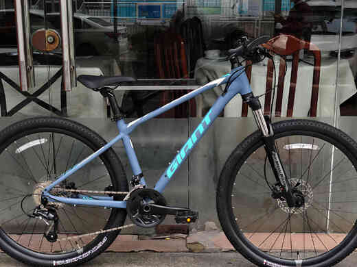 
GIANT ATX830 hydraulic disc brake aluminum alloy 18-speed lockable shock-absorbing mountain bike, mattressed bright black 27.514.5 XS suitable for height 152-164cm