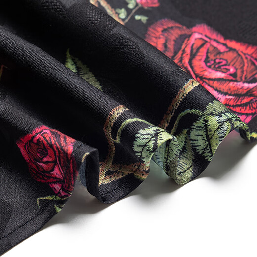 
Da Vinci password pajamas for women 2025 summer new imitation silk jacquard sling nightgown with chest pad home clothes birthday gift box Black gold rose L (100-120Jin [Jin equals 0.5 kg])