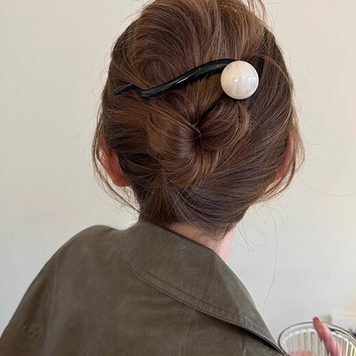 Xiang Wan hairpin hairpin retro style round bead one-word clip high-end twist hairpin back of the head shark clip headwear