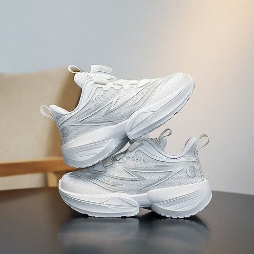 Ruiqu (Ruiqu) Nationaler Trend Co-Branded White Schuhe für Jungen Sommer neue Laufschuhe Weiß (Single Net Hollow) A15246 33 Innere Länge 21 cm