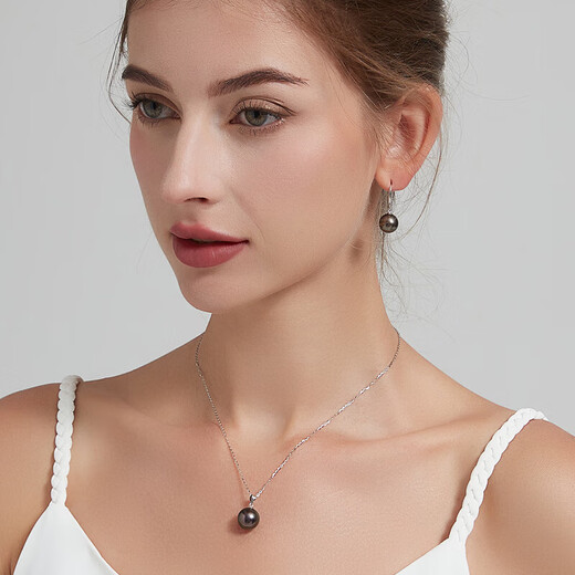 OINE Chinese Valentine's Day gift 18K gold Tahitian black pearl pendant single (Xinling) black seawater pearl necklace for women A grade/slight flaws 10-11mm