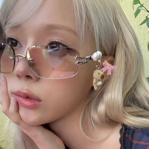 Jennie mismas gafas de sol sin marco Estilo de la marca Starry Rhinestone Hot Girls Y2K Sun Gaflass Tending Jennie mismo estilo (cubierto gris) Templos de estrella Anti-ultravioleta
