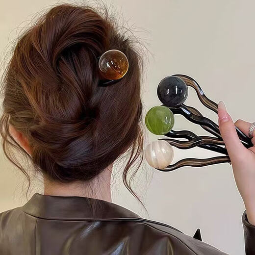 Retro U-shaped hairpin for women with high-end sense of ball on the back of the head, simple and elegant hairpin hairpin headdress, U-shaped hairpin, caramel color