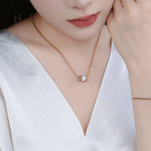 Emporio Armani Armani necklace, fashionable beaded transfer beads, small waist, birthday gift for girlfriend EGS2828221