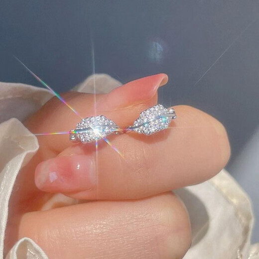 Nilan Fat Donglai same style pt950 platinum earrings for women PT950 moissanite ear piercing platinum ear buckle ear studs temperament ear leaf ear buckle