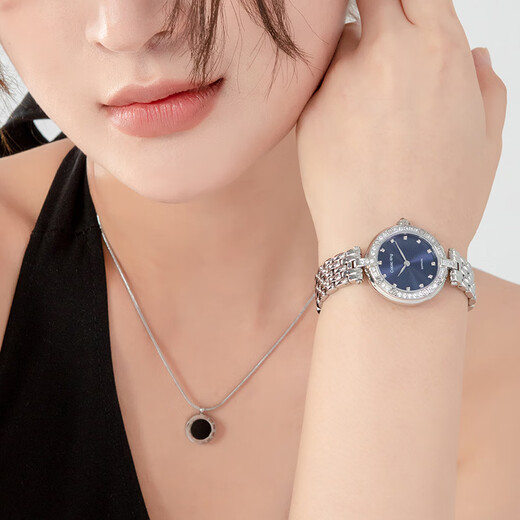 Caloric King Women's Watch's Women's 2025 New Diamond Diamond Inclay Women's Watch Light Luxury Niche haut de gamme Top dix cadeaux d'anniversaire célèbres pour la petite amie CK16822