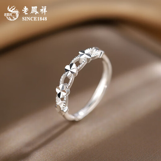 Lao Fengxiang S999 pure silver lucky four-leaf clover hollow ring niche temperament hand jewelry birthday gift lucky clover hollow ring - brand gift box
