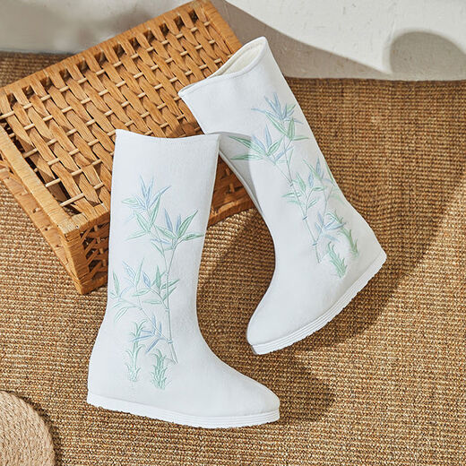 Gesufan 9859 people collect Hanfu women's soap boots ancient costume boots for women's inner height enhancement cos erect shoes ancient style high-tube embroidered boots short tube white 868 plus velvet 38