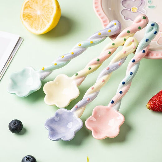 Lian Neng twisted spoon ceramic spoon colorful twisted hand-painted polka dot five-pointed star cute niche fairy stick dessert spoon stirring purple ceramic spoon 1
