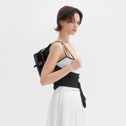 CHARLES&KEITH25夏季新品复古油蜡皮单肩斜挎腋下包CK2-20782621 Noir黑色 S