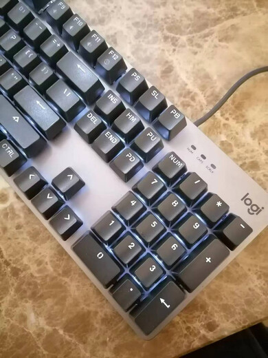 
Logitech K845 mechanical keyboard wired e-sports game office USB blue shaft single USB interface computer dedicated second-hand Logitech k845 mechanical keyboard
