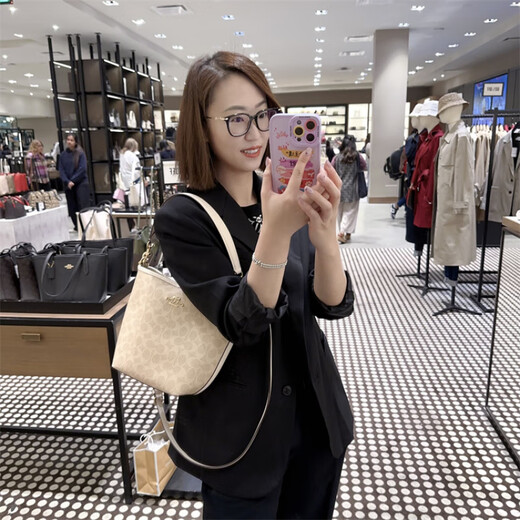 Coach Coach's new CityBucket bucket bag crossbody bag official flagship authentic 1. Vanilla White