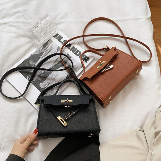 Neue Art von Frauentaschen für Frauenschlösser und modische Frauenbeutel für Frauen -Umhängetaschen für Frauen neuer Crossbody -Taschen Khaki