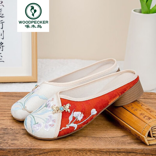 啄木鸟汉服绣花鞋新款居家百搭手工刺绣复古国潮浅口女拖鞋鞋子时尚 绿色 35