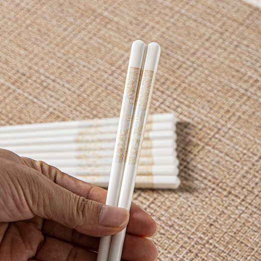 Mengke ceramic chopsticks, high-end household anti-mildew, anti-slip, high temperature resistance, 10 pairs (golden flowers)