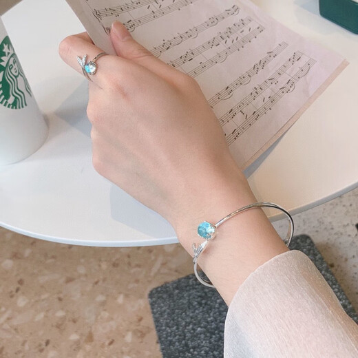 RSRDDY Old Phoenix 999 sterling silver moonstone mermaid bracelet for women 2025 new niche design bracelet bestie bracelet moonlight stone mermaid bracelet (two besties outfit) Lao Fengxiang same style