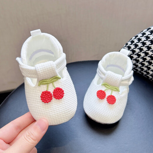 Midur newborn baby shoes that won't fall off at the age of one month, autumn baby girl's baby shoes, pure cotton soft sole toddler princess shoes, white (T-shaped soft shoes-green branch cherry) 12 M, inner length 12cm, recommended for 6-12 months