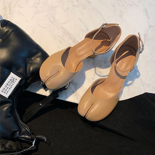 Feizhi one-length belt fairy style Mary Zhen shoes for women 2025 new thick heel silver single shoes light mouth niche toe pig trotter shoes 9856 silver 34
