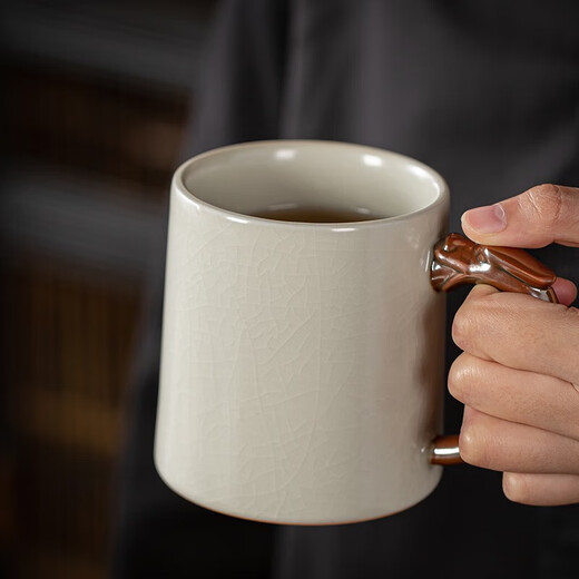 Yicup Ruyao office cup with filter ceramic mug tea cup office tea cup tea water separation cup dragon handle beige