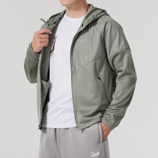耐克（NIKE）外套男装2025夏季新款运动服跑步训练时尚梭织连帽男士夹克 FZ1112-053灰绿 M