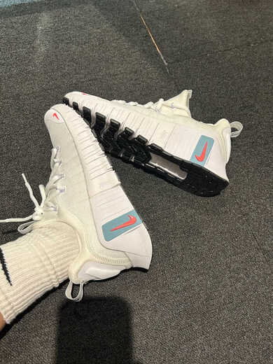 Nike (NIKE) cool city new autumn and winter Free Metcon 6th generation women's comprehensive training shoes FJ7126 same style for men and women 36 If you get a fake one, you will pay three times the amount 26 White FJ71-102 b