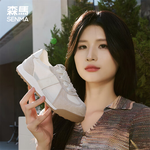 森馬（Senma）时尚潮流运动休闲鞋透气舒适德训鞋女125200155 米色 38码