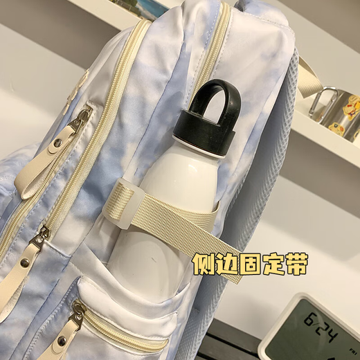 
Warrior schoolbag junior and senior high school girl ins style tie-dye graffiti high-value large capacity backpack college students light travel light blue [glossy pendant]
