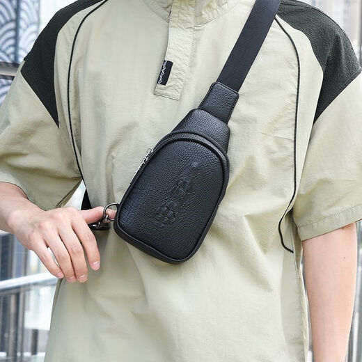 Kangaroo leather men's crossbody bag chest bag one-shoulder crocodile casual backpack new men's large capacity crossbody bag outdoor crocodile arm black two-layer cowhide