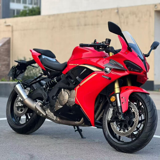 Second-hand new Qianjiang QJ racing 600 four-cylinder water-cooled heavy motorcycle large-row sports car party racing spring breeze 675SR motorcycle gray