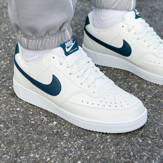 Nike (Nike) Herrenschuhe 2025 Autumn Sports Schuhe Court Board Schuhe tragen resistente Top-Top-Mode komfortable, atmungsaktive Outdoor-Freizeitschuhe HQ4867-101 40.5 (innere Länge 255 mm)