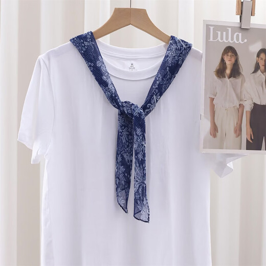 Écharpe longue en soie imprimée en mousseline de soie imprimée fraîche et sucrée Nouveau style pour le printemps et l'été pour femmes Smatel Scarf à la mode.