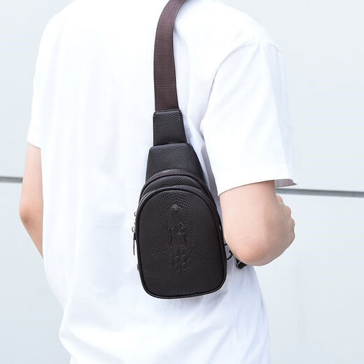 Kangaroo leather men's crossbody bag chest bag one-shoulder crocodile casual backpack new men's large capacity crossbody bag outdoor crocodile arm black two-layer cowhide